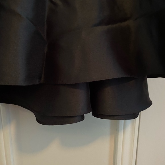 Black dress - Picture 4 of 5